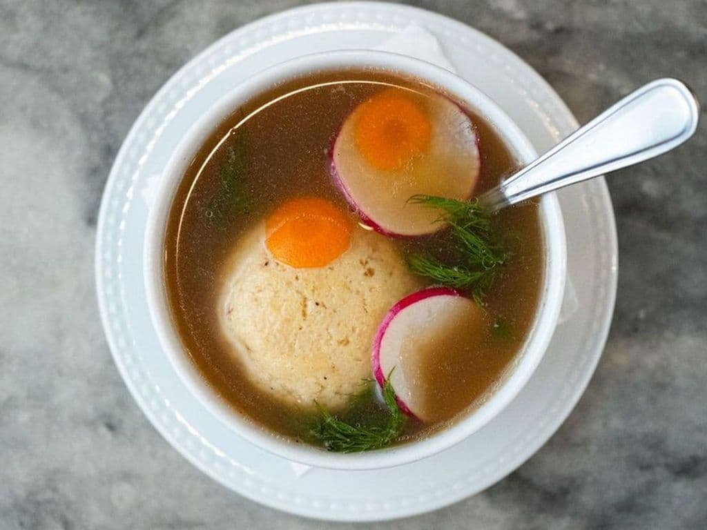 Soupe Matzah \ Matzah Ball Soup