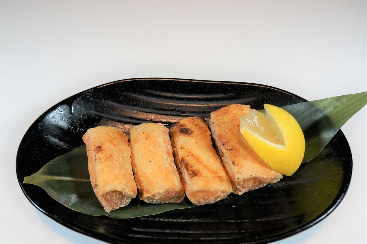 34. Grilled Salmon Belly (6 pcs)