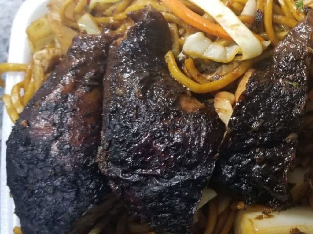Jerk Chicken Chow Mein
