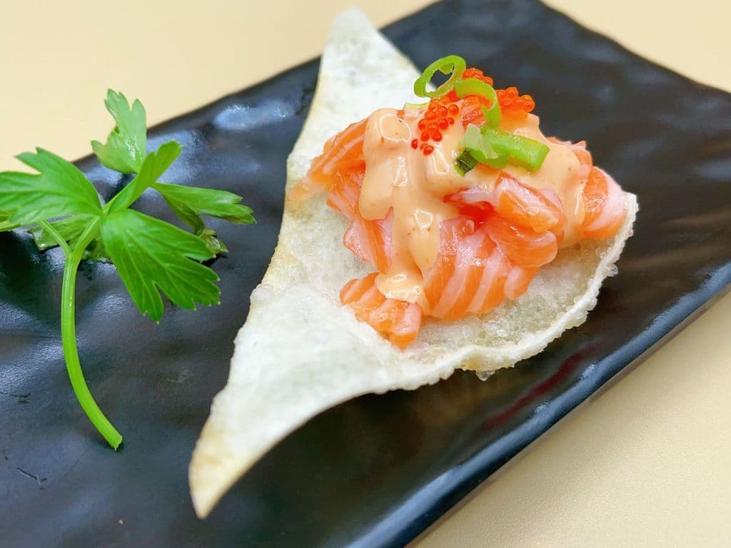 Spicy Salmon TarTar(4pcs)