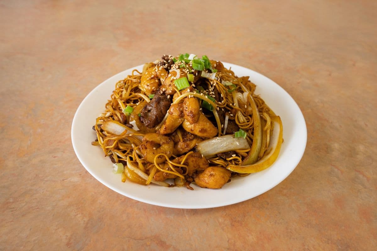 67. House Special Lo Mein