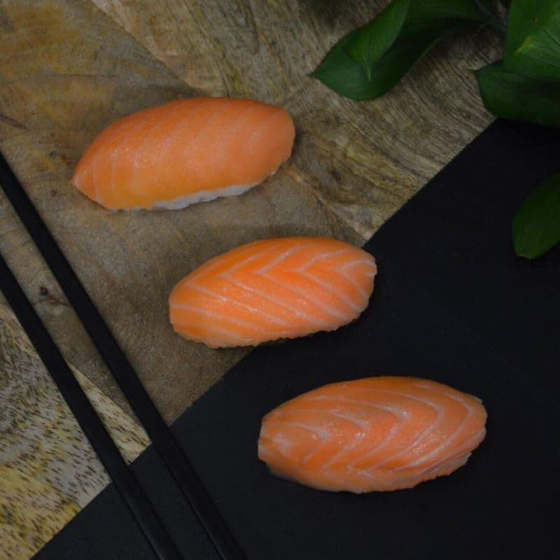 Sushi with Salmon, 3 pcs.