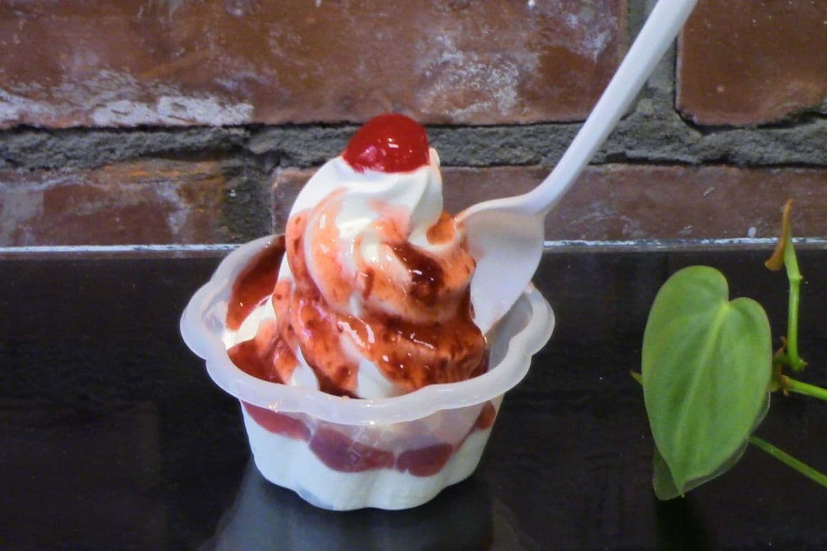 Coupe glacée fraises / Strawberry Ice Cream