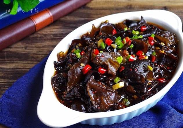 Black Fungus Salad (凉拌木耳）