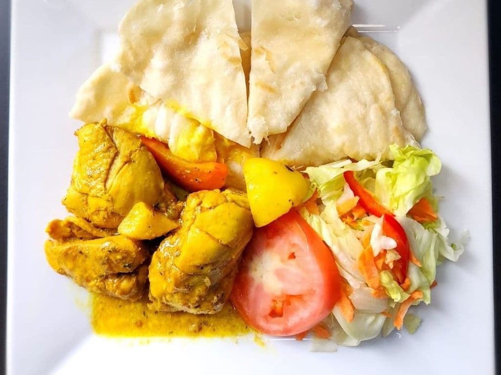 Curry Chicken & Roti