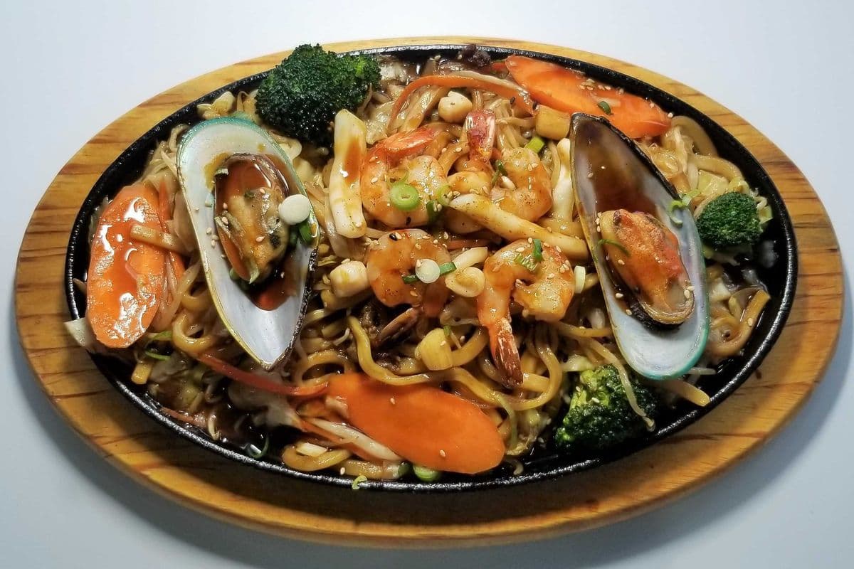 Seafood Yakisoba(or Yaki Udon)