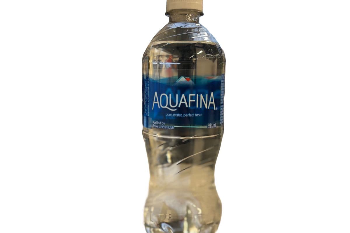 Aquafina (591ml)