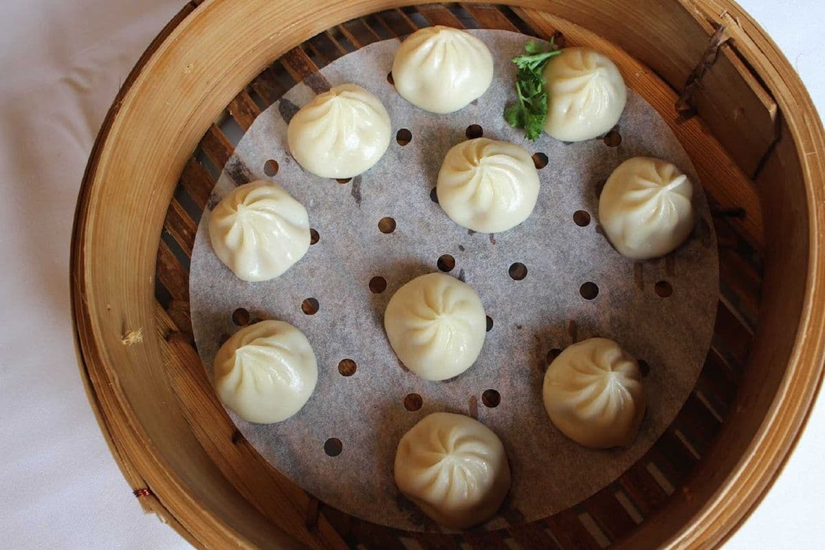 Shanghai Steamed Pork Dumplings (10 pcs)
