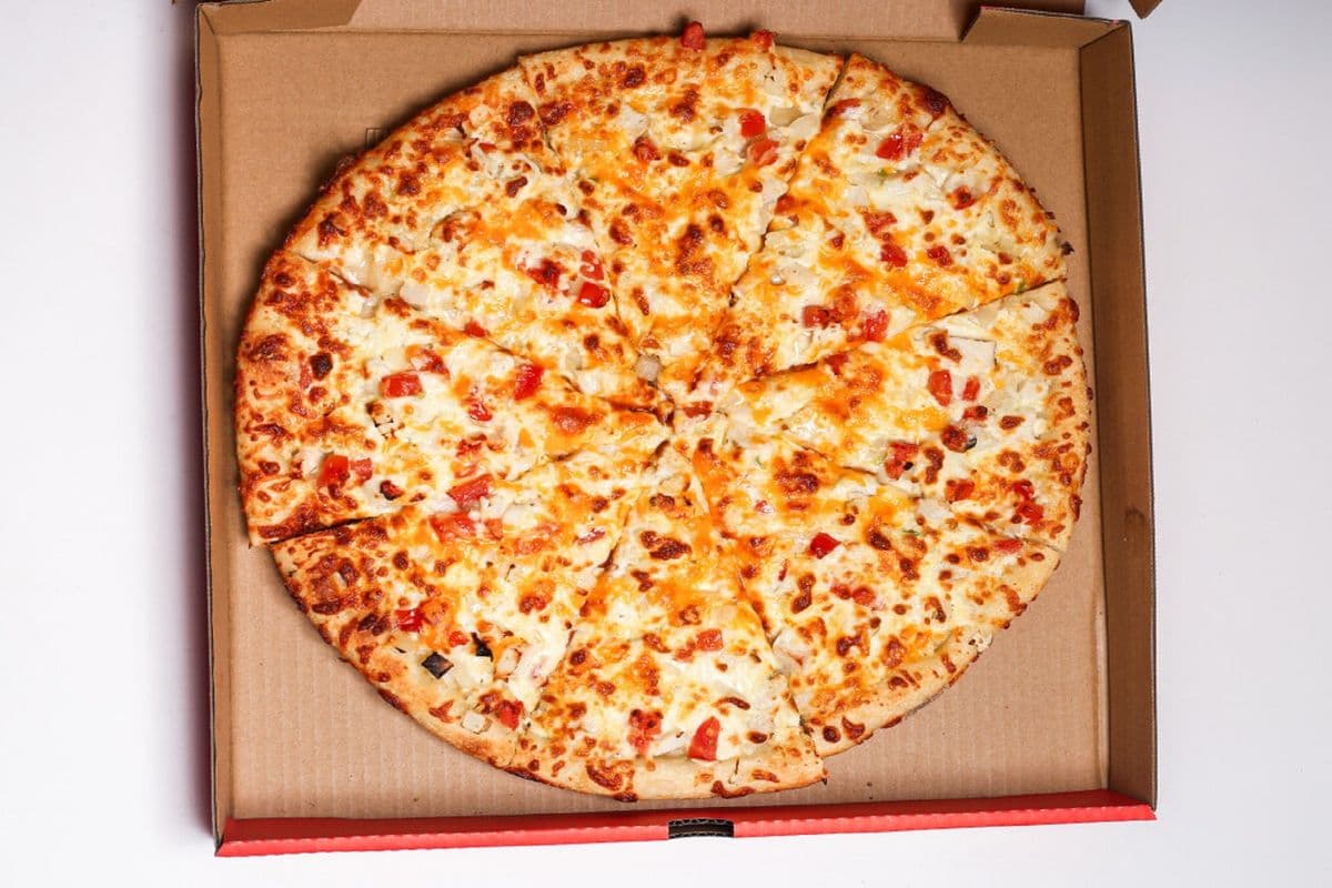 12'' Medium Alfredo Chicken Pizza