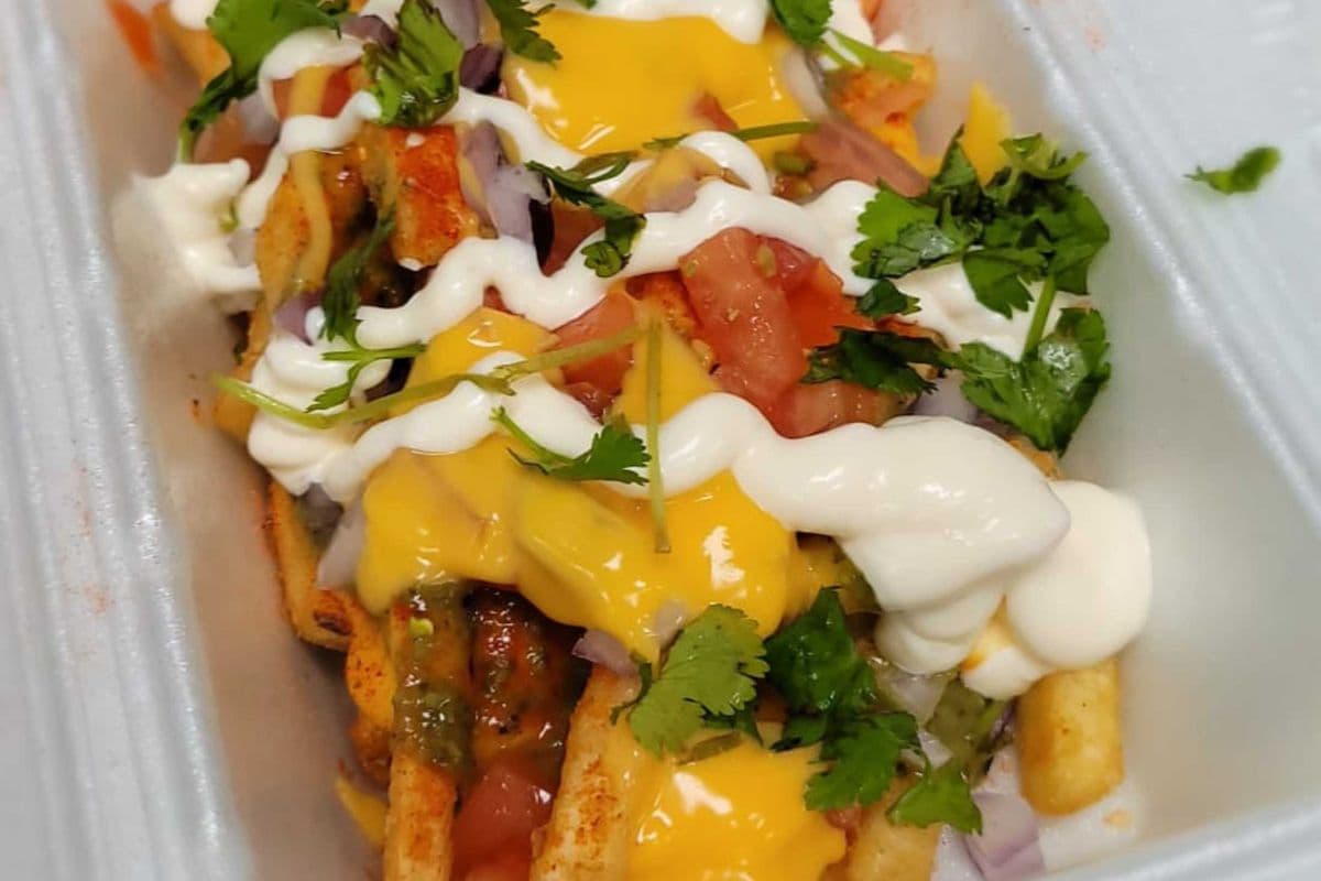 Classic Cheesy Fries
