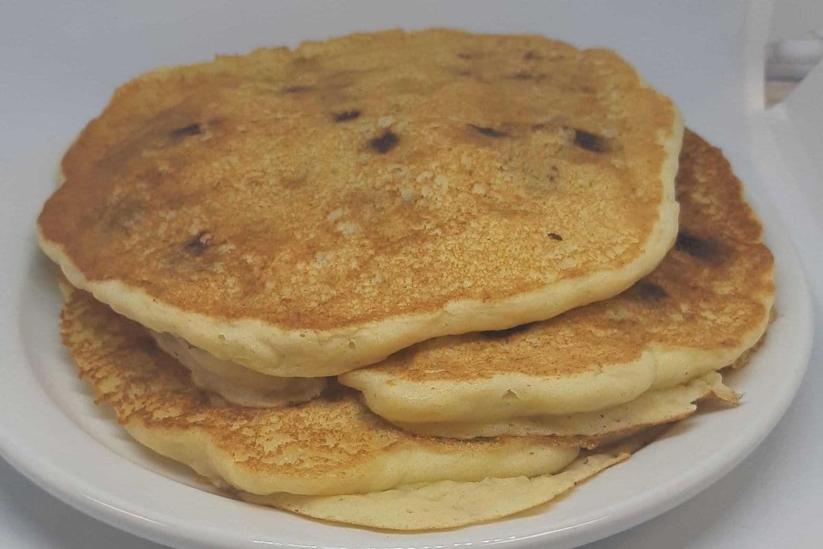 Banana Chocolate Chip Pancakes (3 pcs)