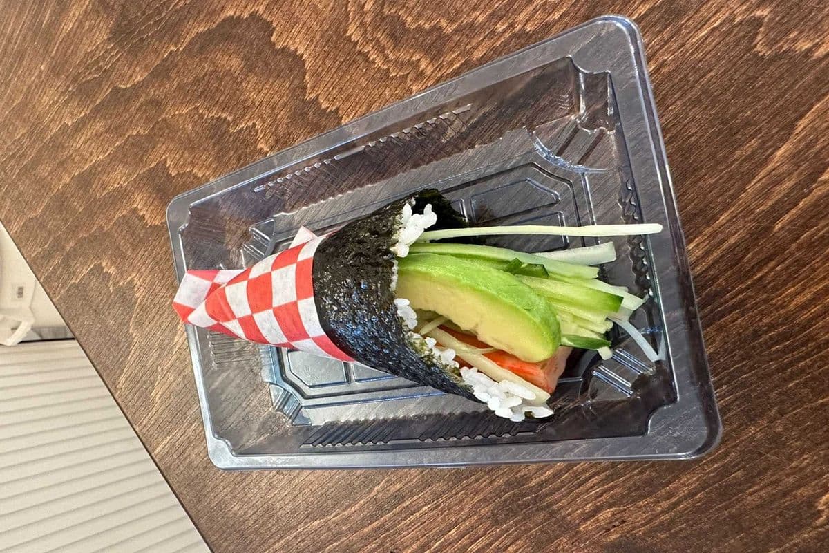 Cali Hand Roll