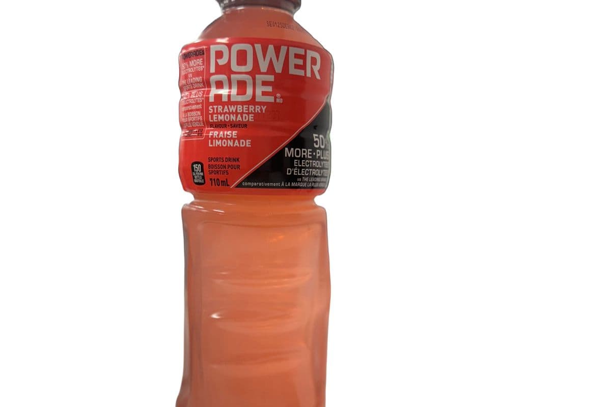 Powerade Strawberry Lemonade (710ml)