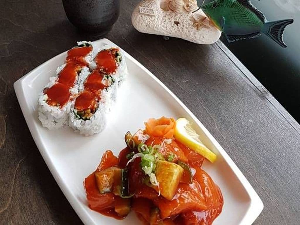 Spicy Salmon Combo
