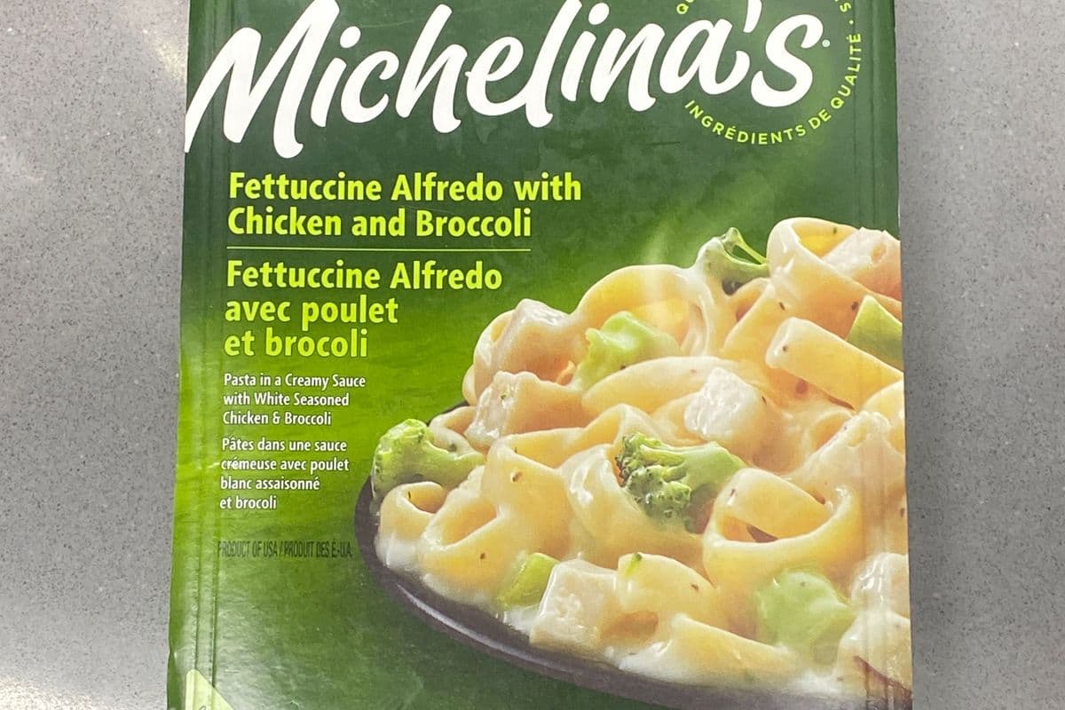 Michelina's fettuccine alfredo with chicken and broccoli (227 g)