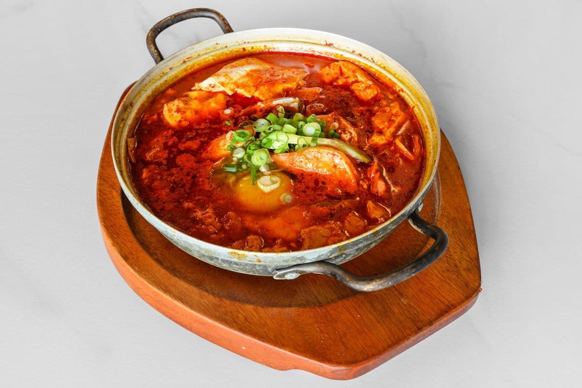 Ragoût de fruits de mer au tofu mou avec riz / Soft Tofu Seafood Stew with Rice