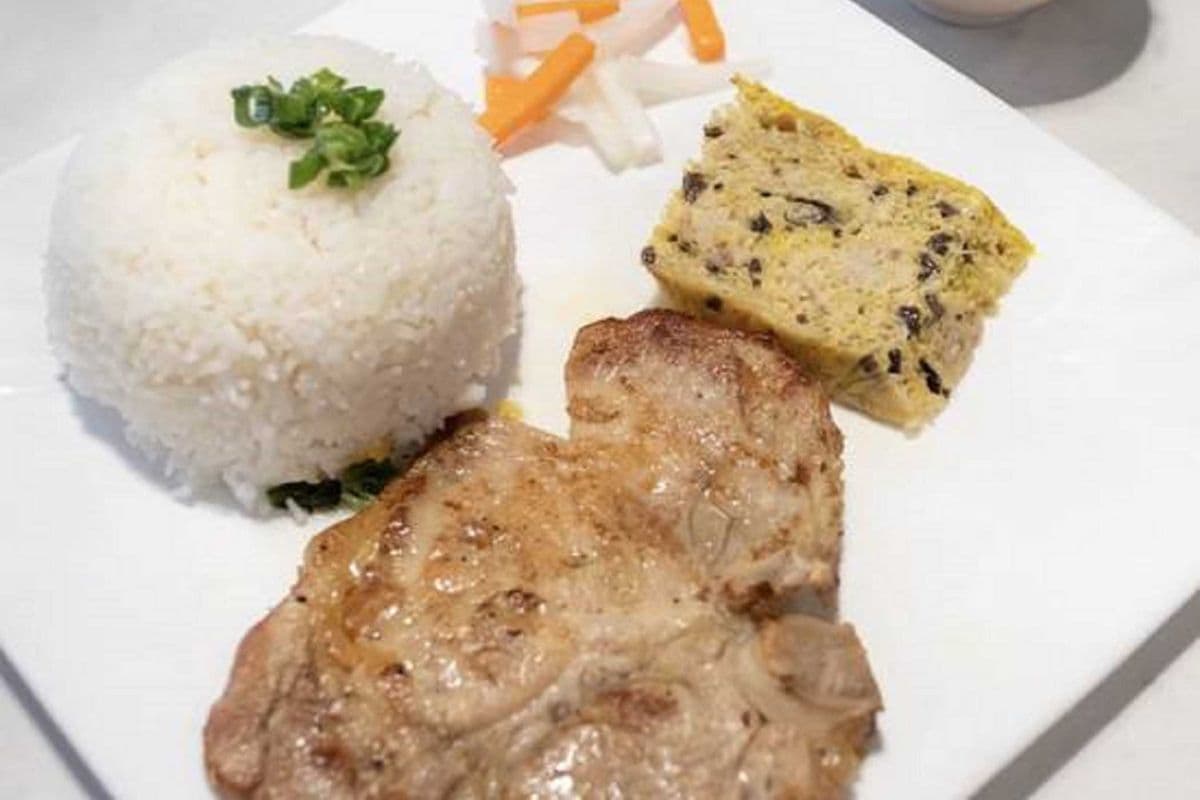403 - BBQ Pork Chop and Steamed Egg（香茅猪扒，肉饼饭）- Suon Nuong Cha Chung