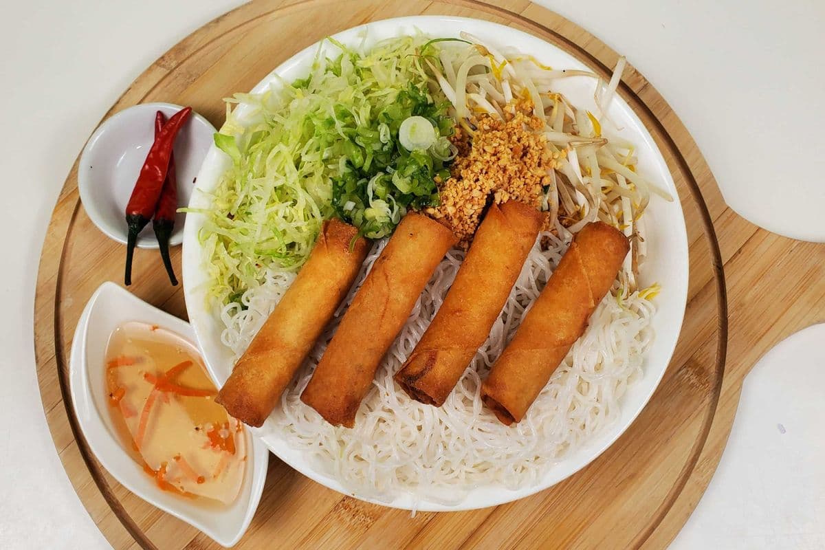 Spring Roll Vermicelli Bowl, comes with Fish Sauce and Peanut