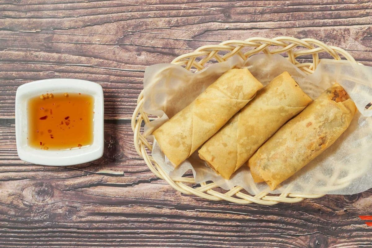 A2. Spicy Meat Spring Rolls (3 pcs)