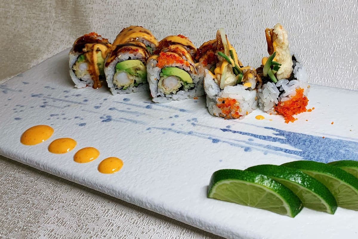 70. Dynamite Roll (8 pcs)