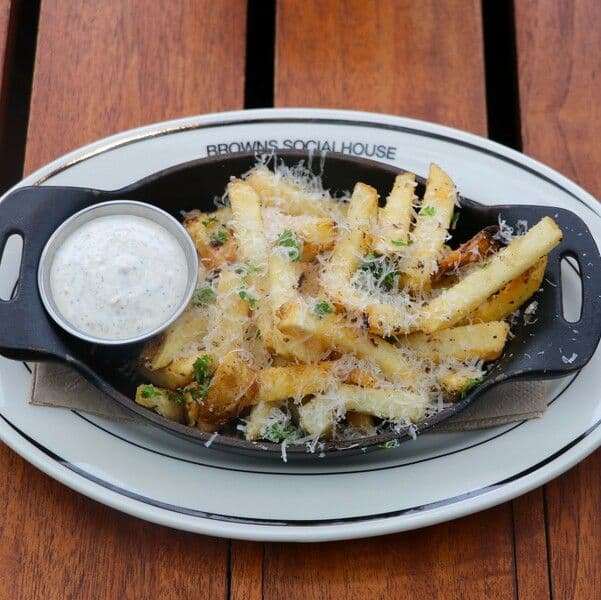TRUFFLE GARLIC FRIES *NEW*