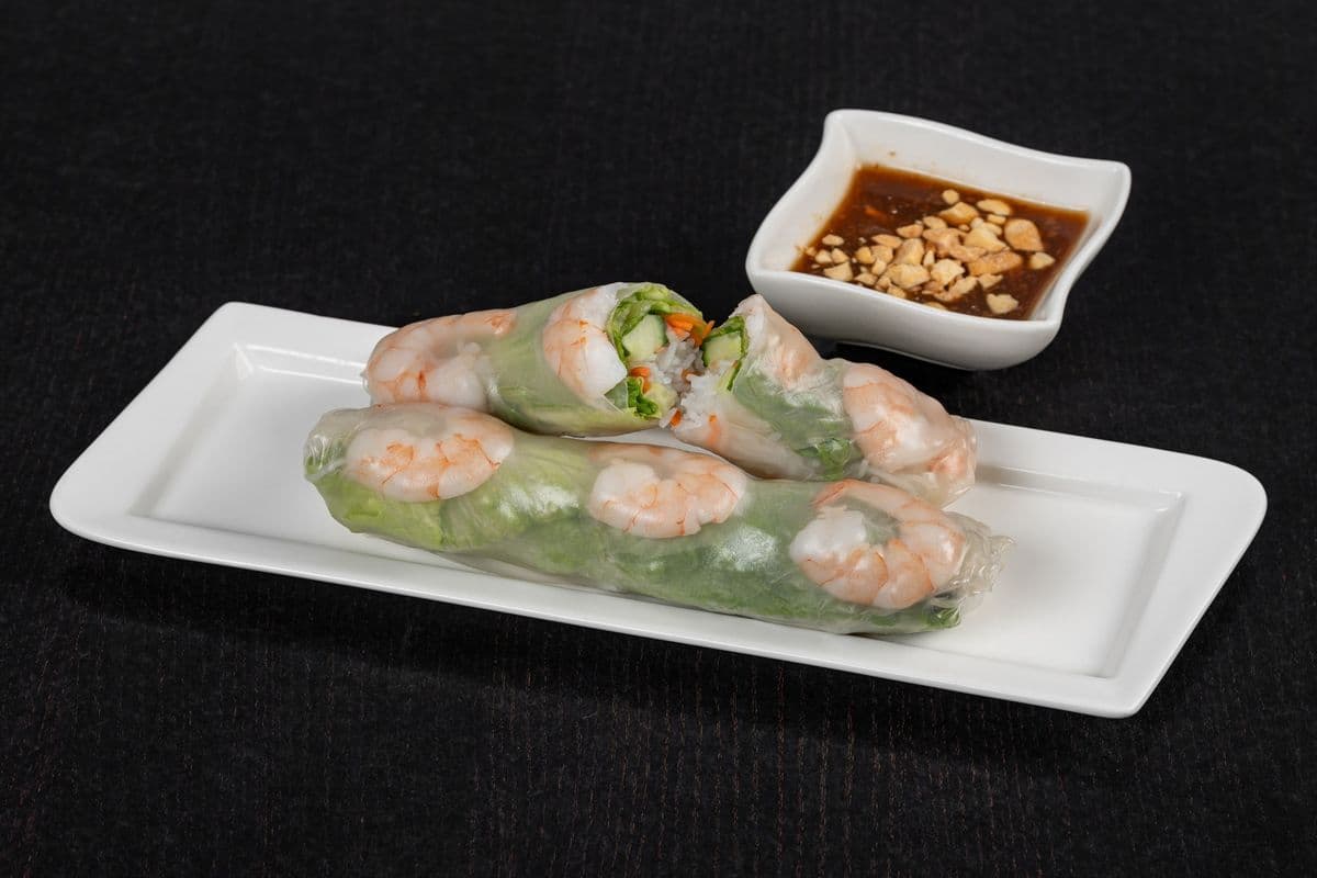 A3. Fresh Rolls with Shrimp (2 rolls) / Gỏi Cuốn Tôm (2 Cuốn)