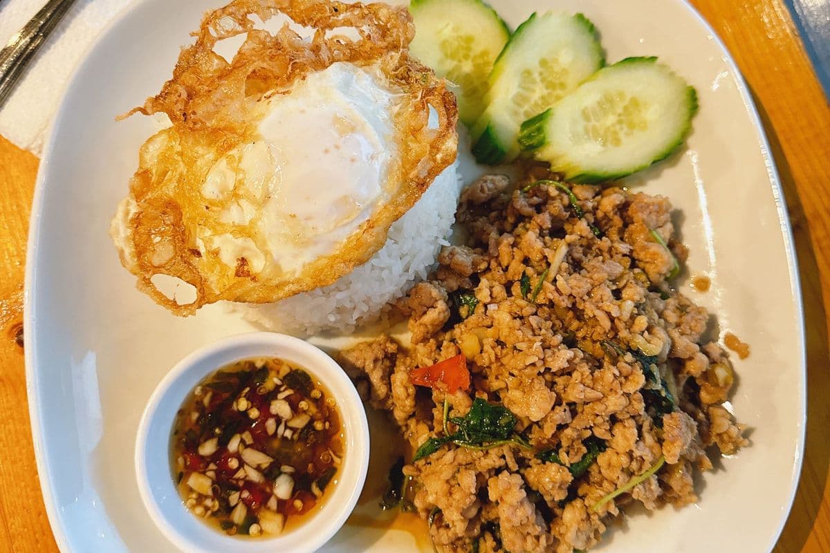 SIG3. Gaprow Gai Sub Kai Dao Rad Khao (Spicy Thai Basil Chicken)