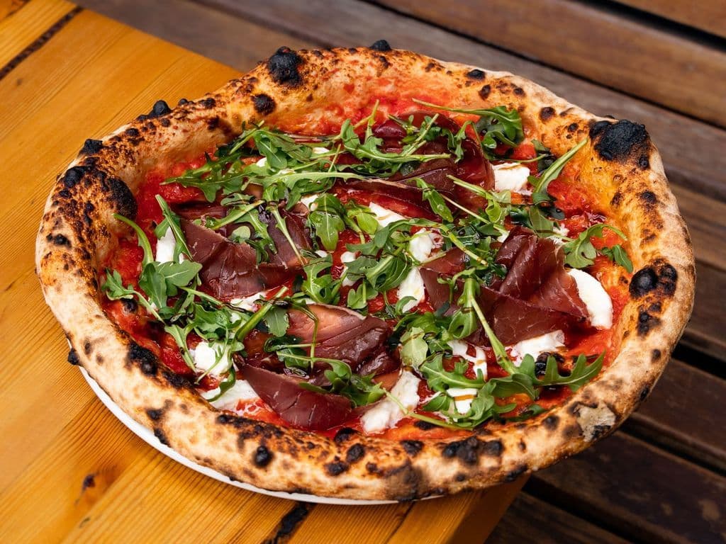 Bufala e Bresaola Pizza
