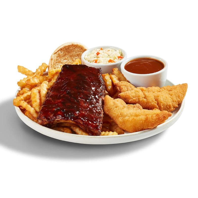 Demi-côtes levées et 2 filets / Half Order of Ribs & 2 Fillets