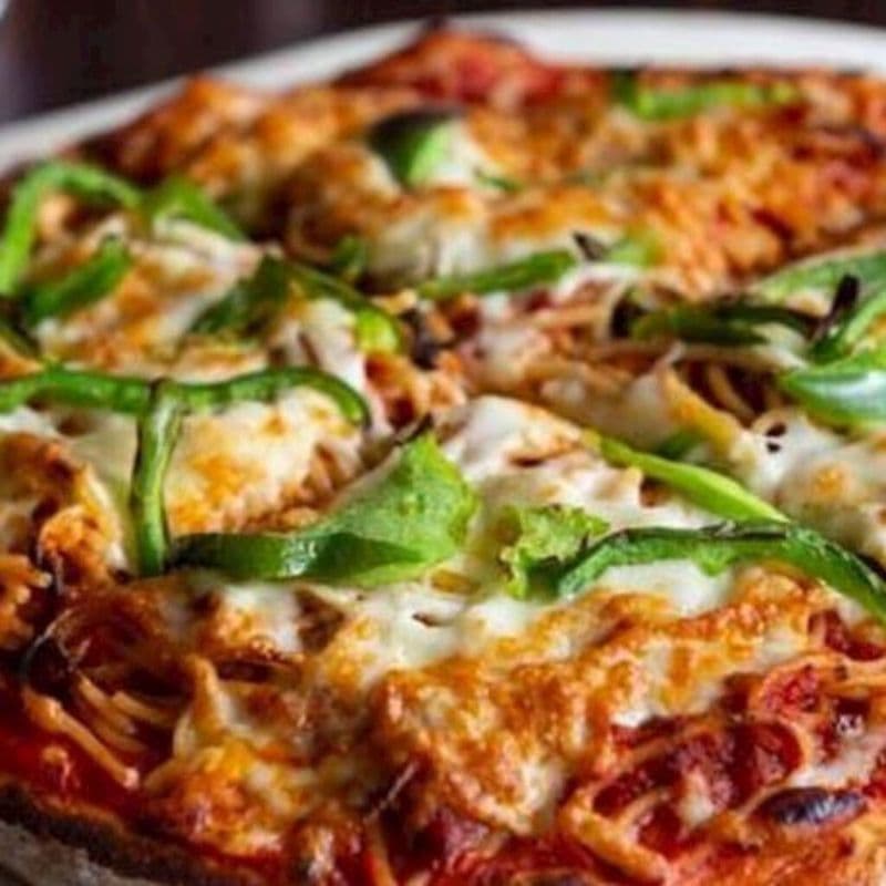 18" La pizza-ghetti / 18" Pizza-Ghetti