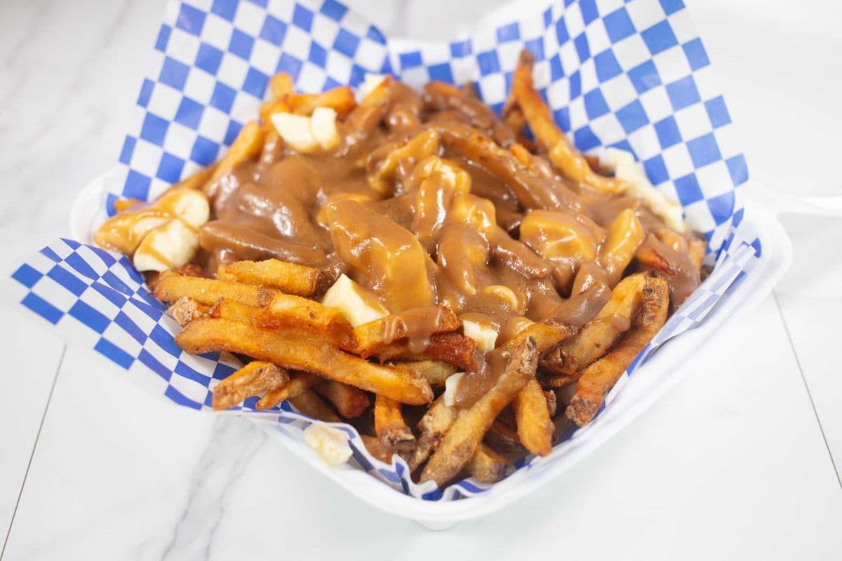 Pyramid Poutine (Classic Poutine)