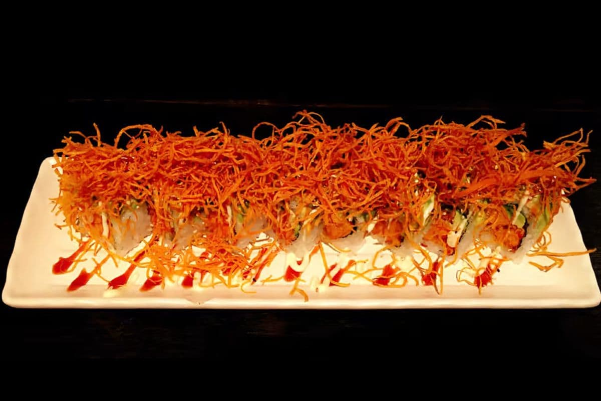 S19. Yammy Yammy Roll (8 pcs)