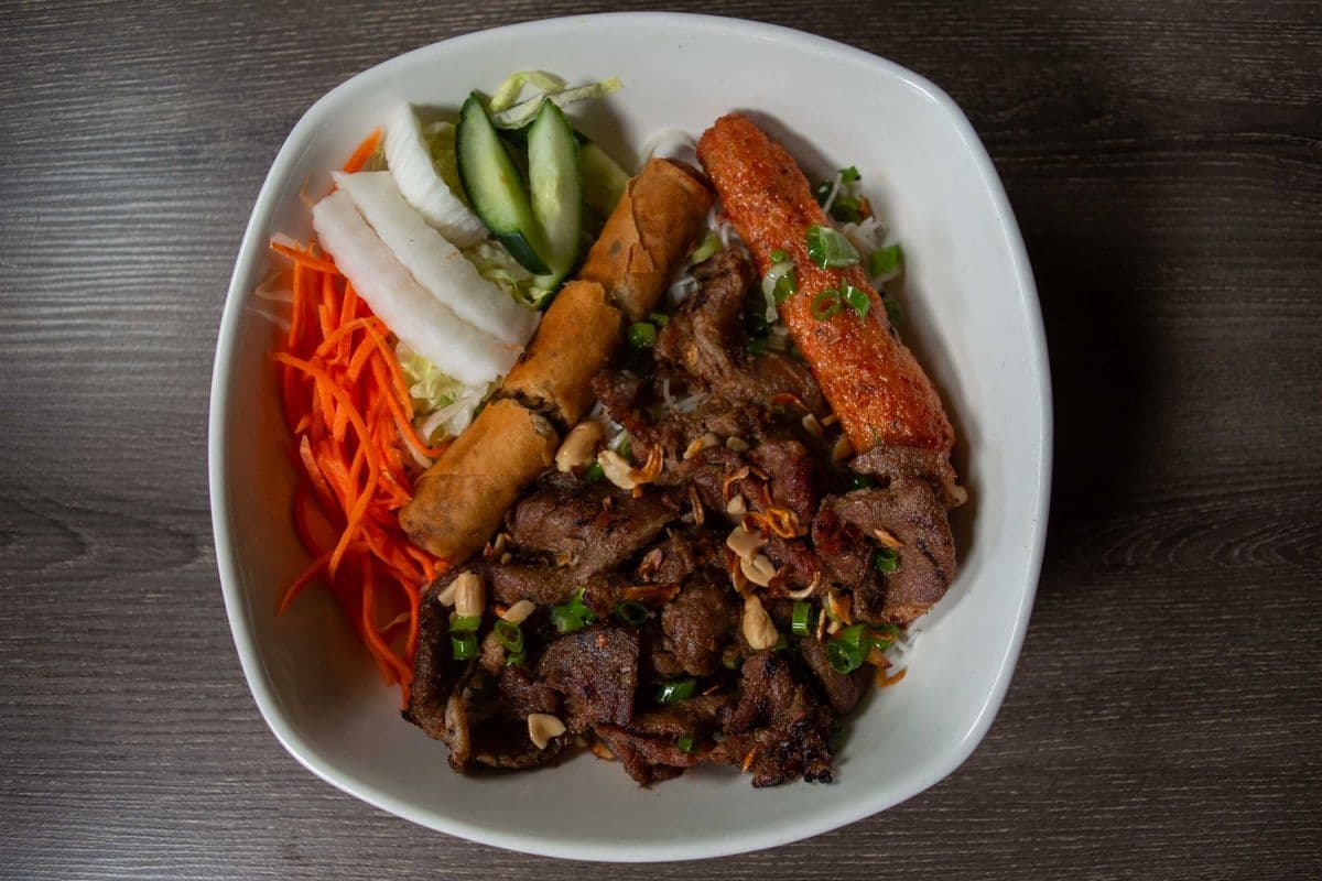 V5. Vermicelli, Spring Rolls, Minced Shrimp on Sugar Cane & B.B.Q Pork or BBQ Chicken (Bun Cha Gio Chao Tom Thit Hoac Ga Nuong)