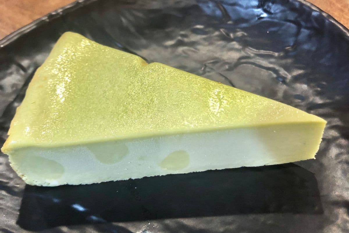 Green tea cheesecake