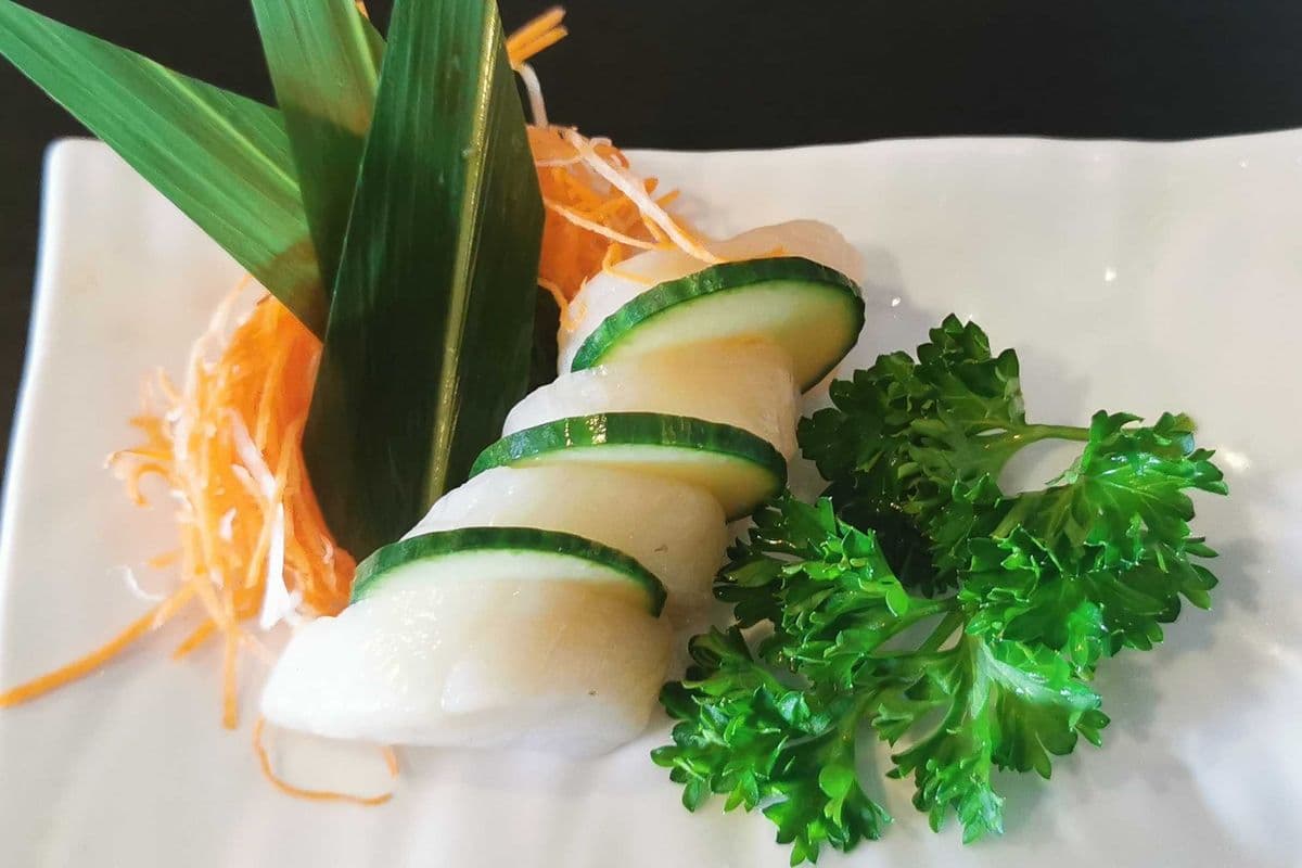 Scallop Sashimi (4pcs)