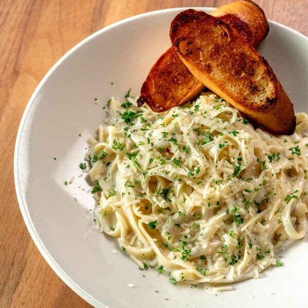 FETTUCCINE ALFREDO