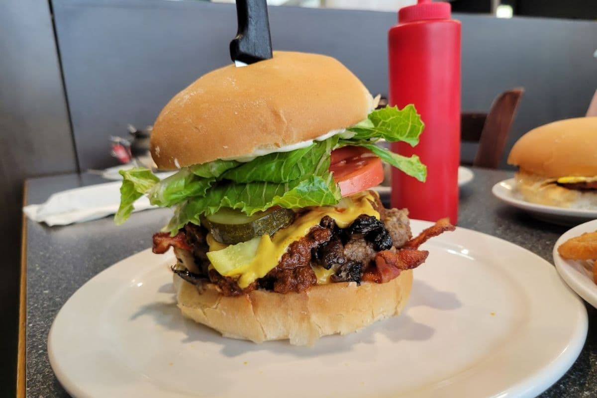 Jolly Grand Burger