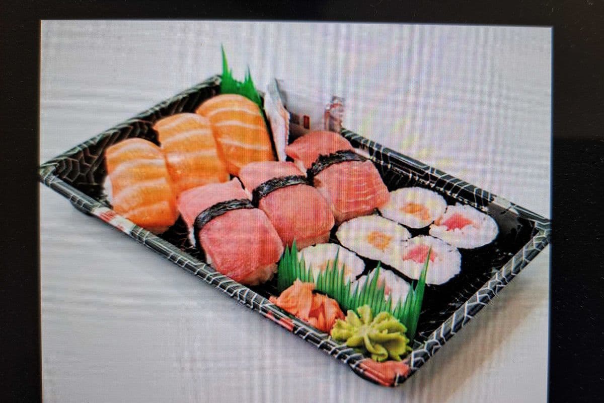 Tuna Salmon Combo (12 pcs)