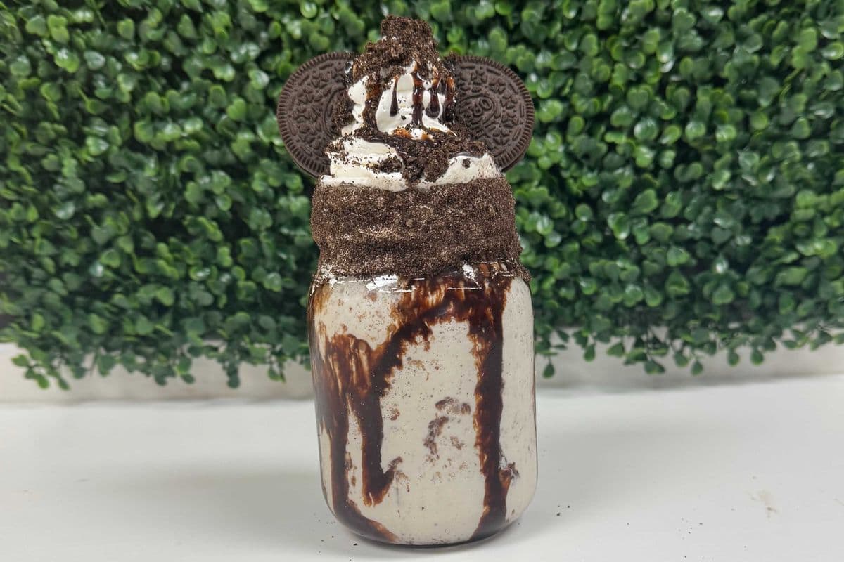Cookies and Cream Freak Shake