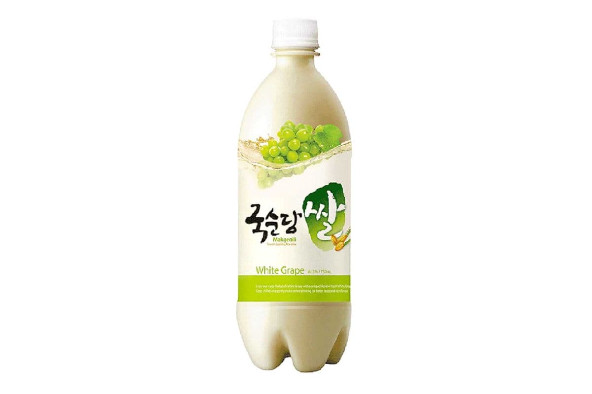 Kook Soon Dang Makgeolli White Grape (750 ml Bottle) (1 x 750 ml)