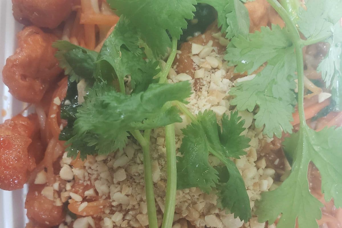 T15. Pad Thai
