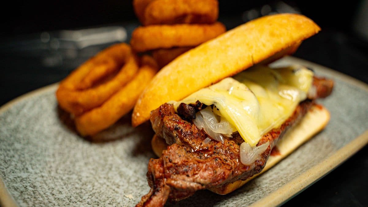 Steak Melt Sandwich (7 oz)
