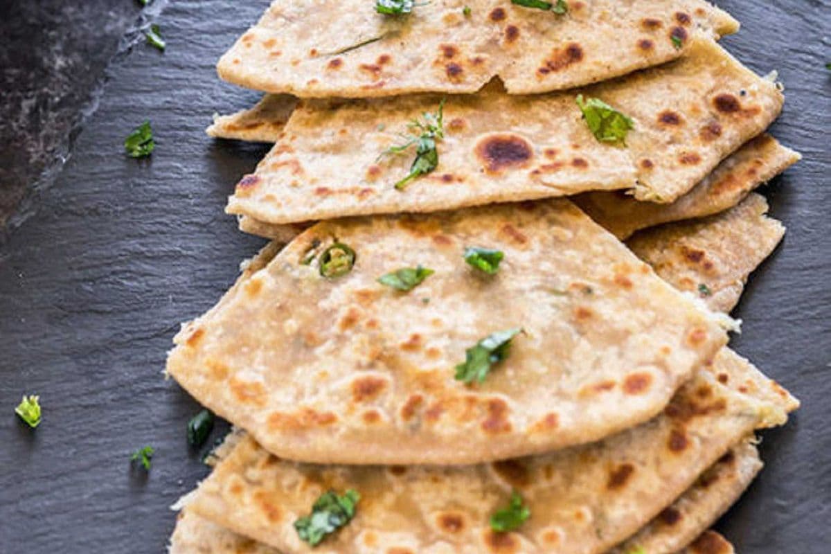 Mooli Paratha (1 pc)