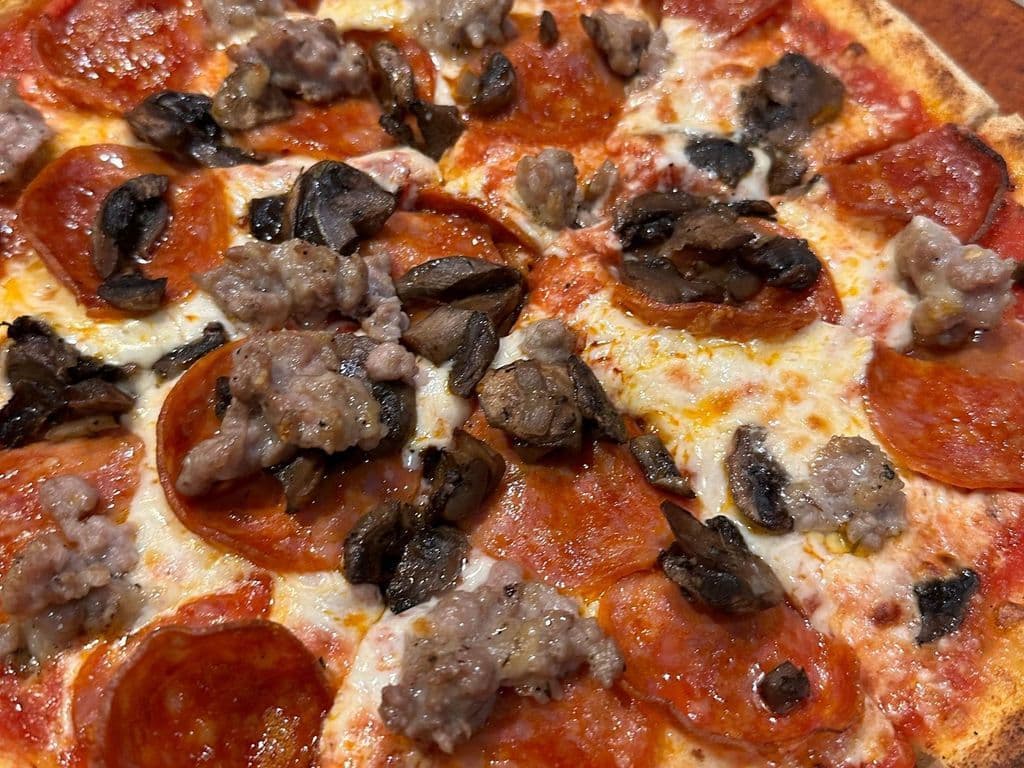 5. CLASSICA PIZZA