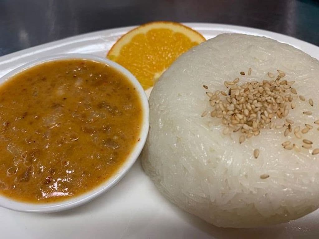 Sticky Rice / Peanut Sauce