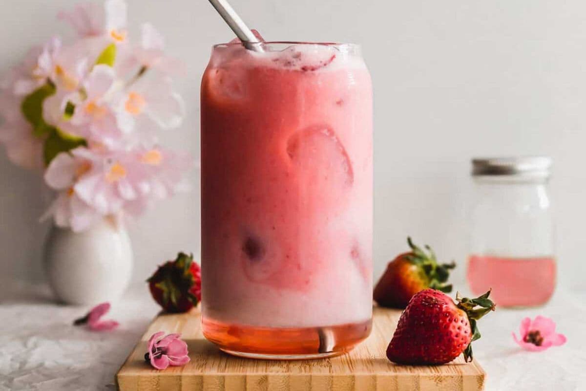 Strawberry Latte