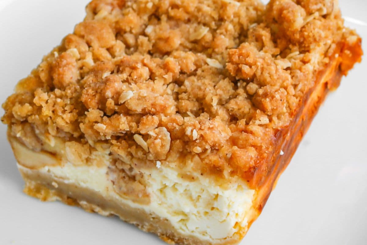 Apple Cheesecake Bar