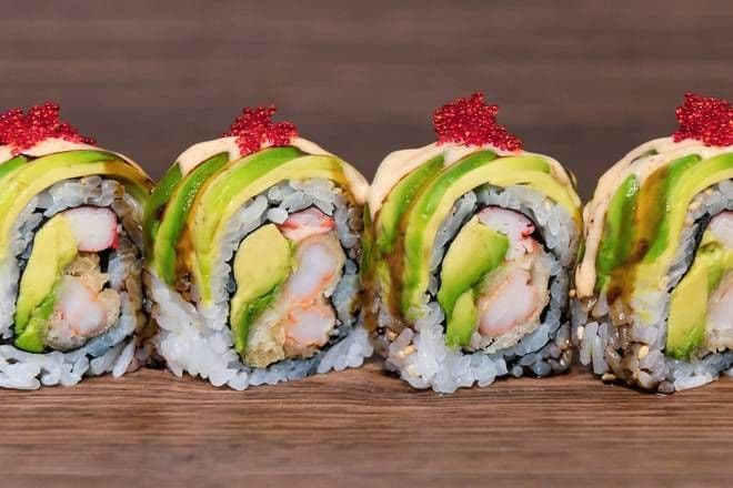 Green Dragon Roll (8 pcs)