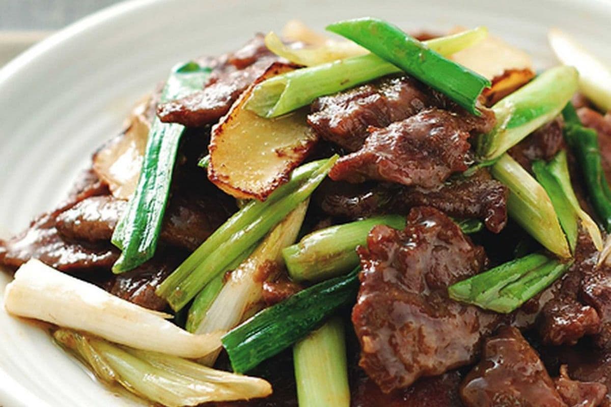 32. Beef with Ginger and Onions 葱爆牛肉