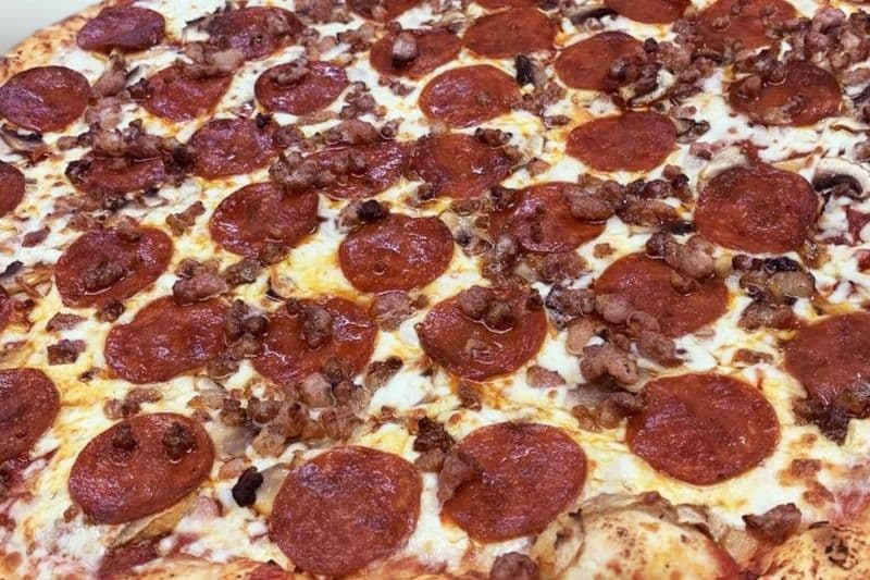 9" Small Canadian Classic Pizza